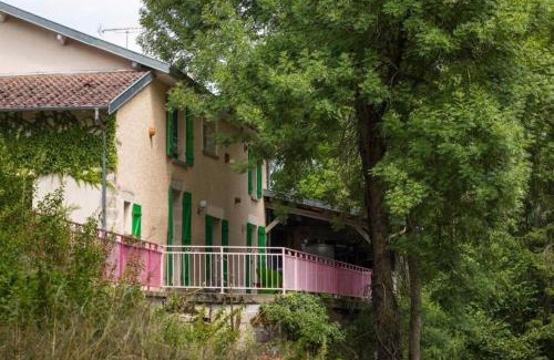 Soulosse-sous-Saint-Elophe House | Jolie vache déguisée en fleurs, chambre d'hôte à Soulosse