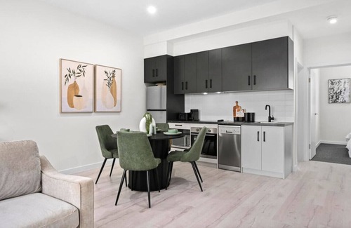 Port Adelaide Apartment | Jolly Jubilant Jubilee - New 2 Bed Apt