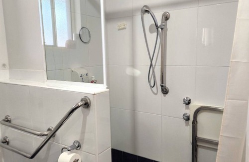 Sussex Inlet Apartment | Jopen Motel Unit 1 - In the heart of town