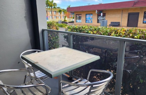 Sussex Inlet Apartment | Jopen Motel Unit 6 - In the heart of town