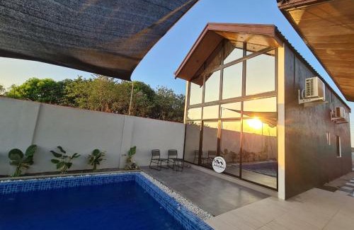 Bacolor Villa | Josh Cabin