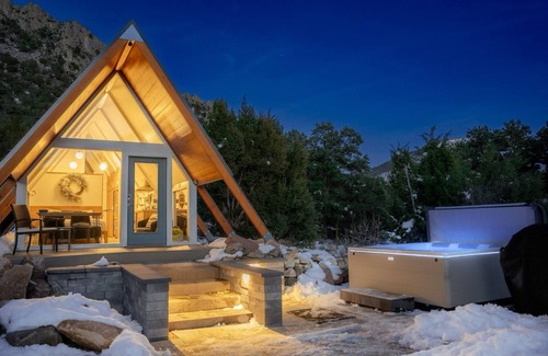 Whitewater House | Journey to Thimble Rock Point, Journey to Thimble Rock Point