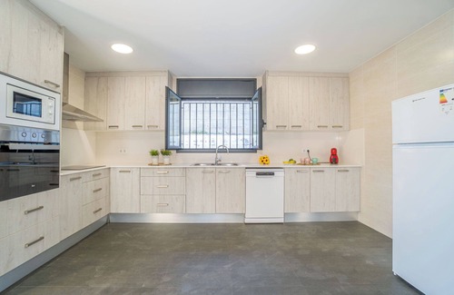 Figueres Villa | Jouvacations Villa domenec Rodil
