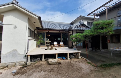 Hiroshima House | Kirikushi Coastal Village | 自然に囲まれたのどかな島の宿BBQ、焚き火、魚料理、釣り、SUP、サイクリング、島体験をしませんか?