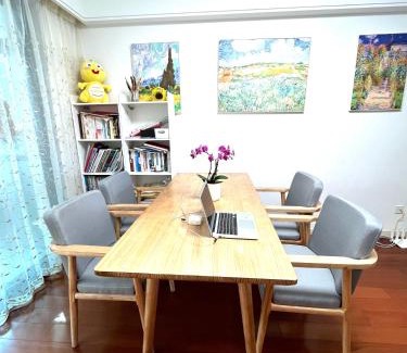 Songjiang House | Judy and George's Shanghai Homestay near Hongqiao Airport and Train Station