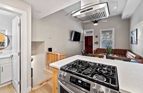 Julian House | Julian 2BR Escape Renovated & Walk to Everything!