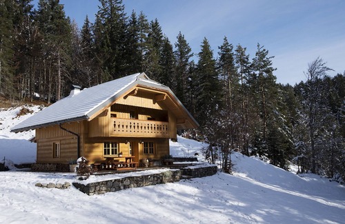 Malborghetto Valbruna Ski Chalet | Julian Alps Chalet Resort - "Chalet Rauna"
