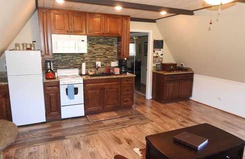 Julian Apartment | Julian, CA Historic Apple & Gold Mine Town A-Frame 1-Bed, Pets Okay