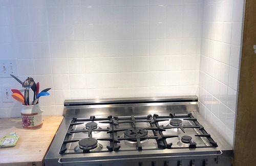 Julian House | JULIAN COUNTRY FARMHOUSE ON 55 BEAUTIFUL ACRES - BRAND NEW SPA-TRAILS-POOL TABLE