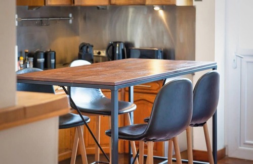 Grand-Couronne Apartment | Julie : beau F6 *rénové *terrasse *parking *Rouen