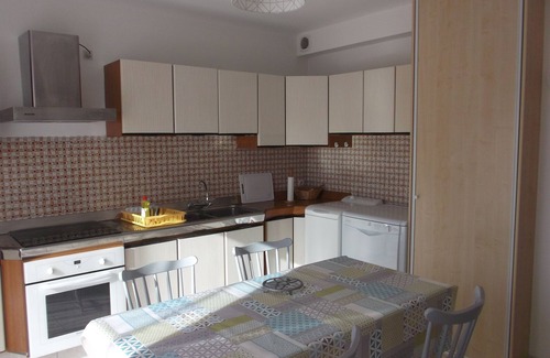 Carolles Apartment | Jullouville baie du Mont st Michel apartment 70m2 with balcony 100m beach