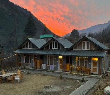 Kasol House | Jumboz cabin