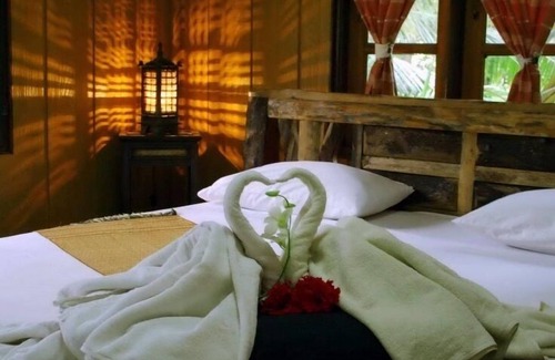 Khlong Khut Hotel | Jungle Bay Resort