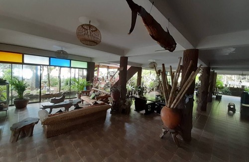 Khlong Khut Hotel | Jungle Bay Resort