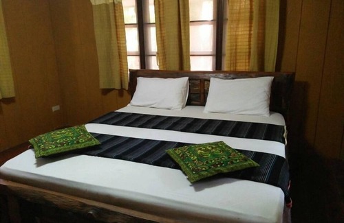 Khlong Khut Hotel | Jungle Bay Resort