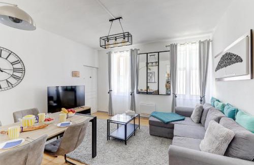 Montlucon Apartment | Jungle d'orient - Proche centre ville Montluçon