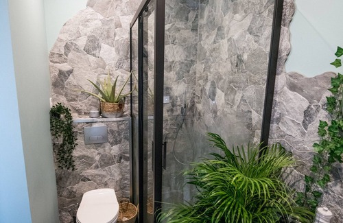 Plaine Centre Ville Apartment | ⭐️JUNGLE ROOM⭐️évadez vous❤️cosy luxe❤️gare/autoroute⭐️