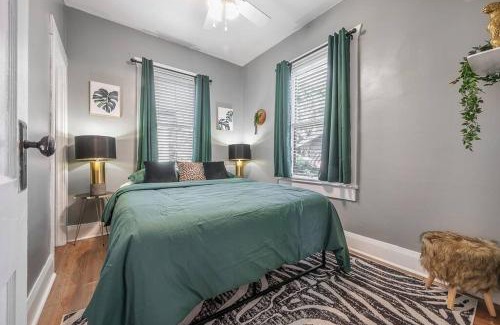 Seminole Heights Apartment | Jungle Themed Apt. Close to Coffee, Food + Shops!