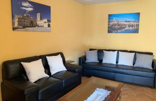 Zamora Apartment | Junto a la Catedral, con parking privado gratis