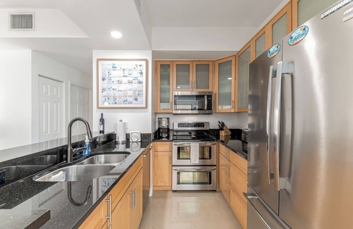 Bella Vista Condo | JupRent's - Posh Paradise - 2Bed/2Bath -Jupiter - Beach Pool