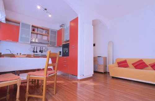 Cavi Apartment | Just 100 meters. from the beach and convenient shops