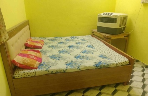 Ayodhya Hotel | Just 50 Meters from RamMandir’sHeart–Where Comfort Meets Convenience,Guaranteed!