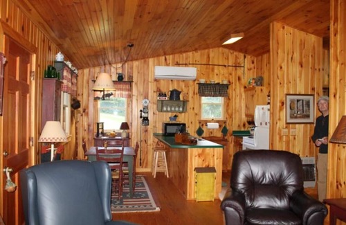 Fancy Gap Cabin | Just Country at Do Drop Inn Cabin Rentals