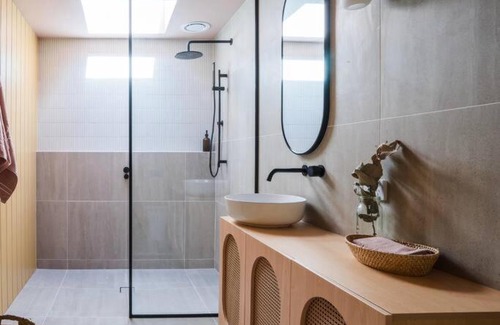 Branxholm Apartment | Just Down the Road