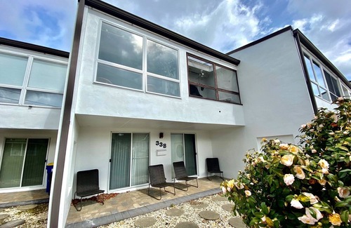 South Rehoboth House | Just one block to the Beach and Boardwalk and walk everywhere in town!