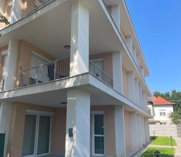 Balatonalmadi Apartment | Kék Balaton Apartman
