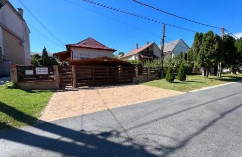 Zalakaros House | Kéknefelejcs Vendégház