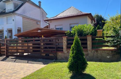 Zalakaros House | Kéknefelejcs Vendégház