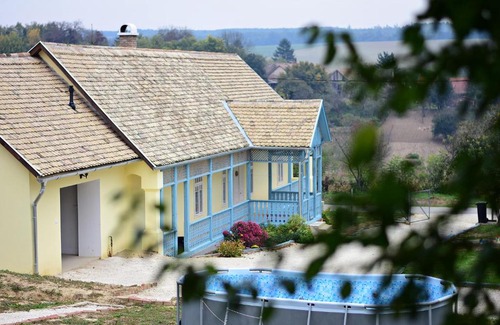 Polany House | Kéktornácos Ház