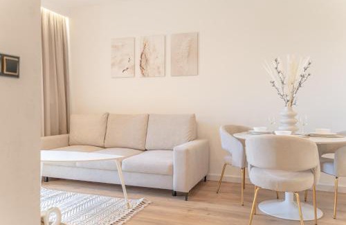 Pradnik Czerwony Apartment | K&M Apartments Near Tauron Arena