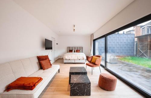 Zaventem Apartment | K&Y suites 3 Brussels airport 500m!