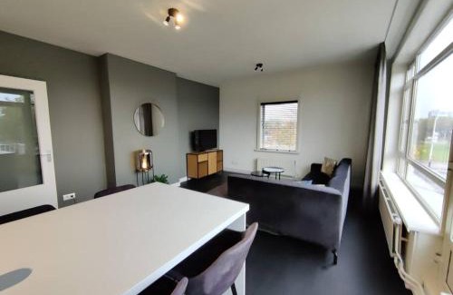 Eindhoven Apartment | k50159 Spacious and modern apartment near the city center, free parking