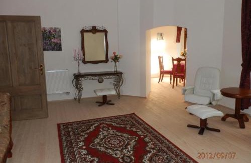 Kluknava Hotel | Kaštieľ Biela Dáma a Čierny Rytier