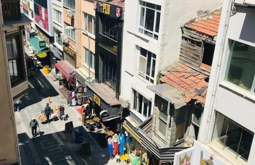 Moda Apartment | Kadıköy’de Bahariye caddesinde 1+0 stüdyo daire