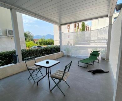 Donja Lastva Apartment | KAI Condo 3 Min Walking to Beach