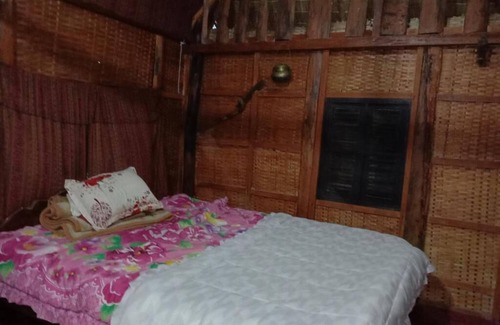 Puok Hotel | Kakrona Pouk Homestay