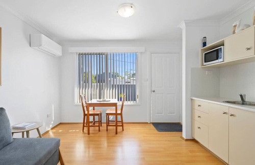 Port Sorell Apartment | Kalisti Suites - Fira Suite