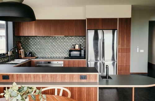 Port Fairy House | Kalypso - Overlooking Southern Ocean