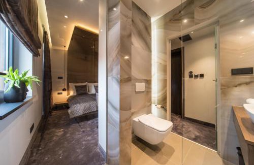 Zielona Gora Bed & Breakfast | Kameralny