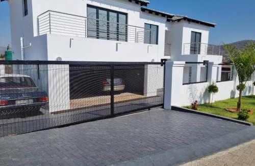 Mbombela House | Kanyamazane Guesthouse 1214