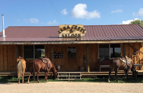 Sundance Cabin | Kara Creek Ranch - 2 Bedroom Cabin with Kitchenette #3