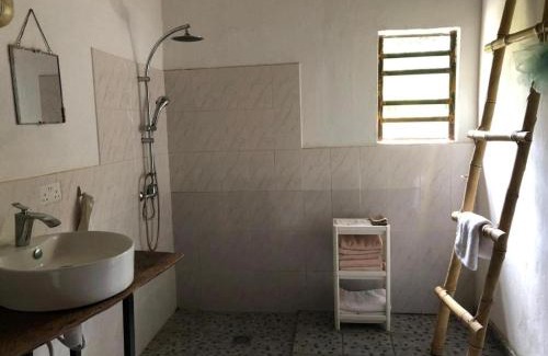 Gunjur Cabin | Karamaluu Garden Lodge