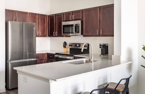 Frisco Apartment | Kasa | Comfy 1BD + Pool Access | Frisco