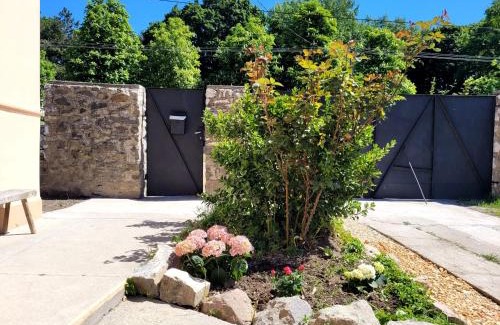 Saly House | Kastély Ház