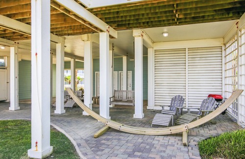 Beachside Village Cottage | Kathie's Beachfront Kottage