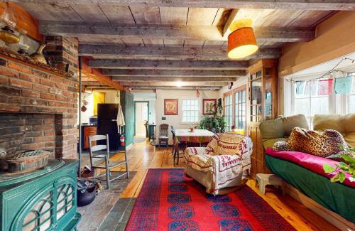 Calais House | Katuah